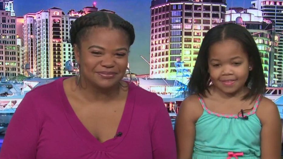 فلوريدا: طفلة بعمر 9 سنوات تواجه لصاً وتنقذ والدتها