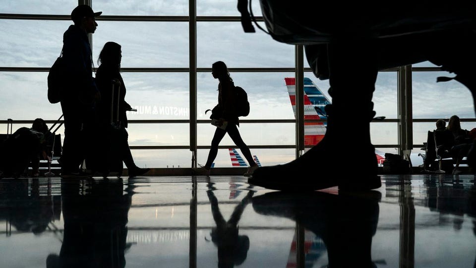 أسعار الرحلات الجوية ترتفع مع انطلاق السفر الجوي في الولايات المتحدة مجدداً
