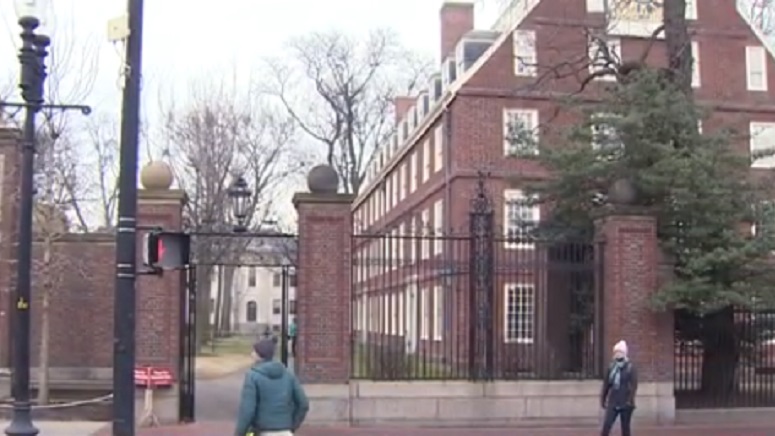جامعة هارفارد تخطط للإغلاق ومتابعة التعلم عن بعد بسبب كورونا